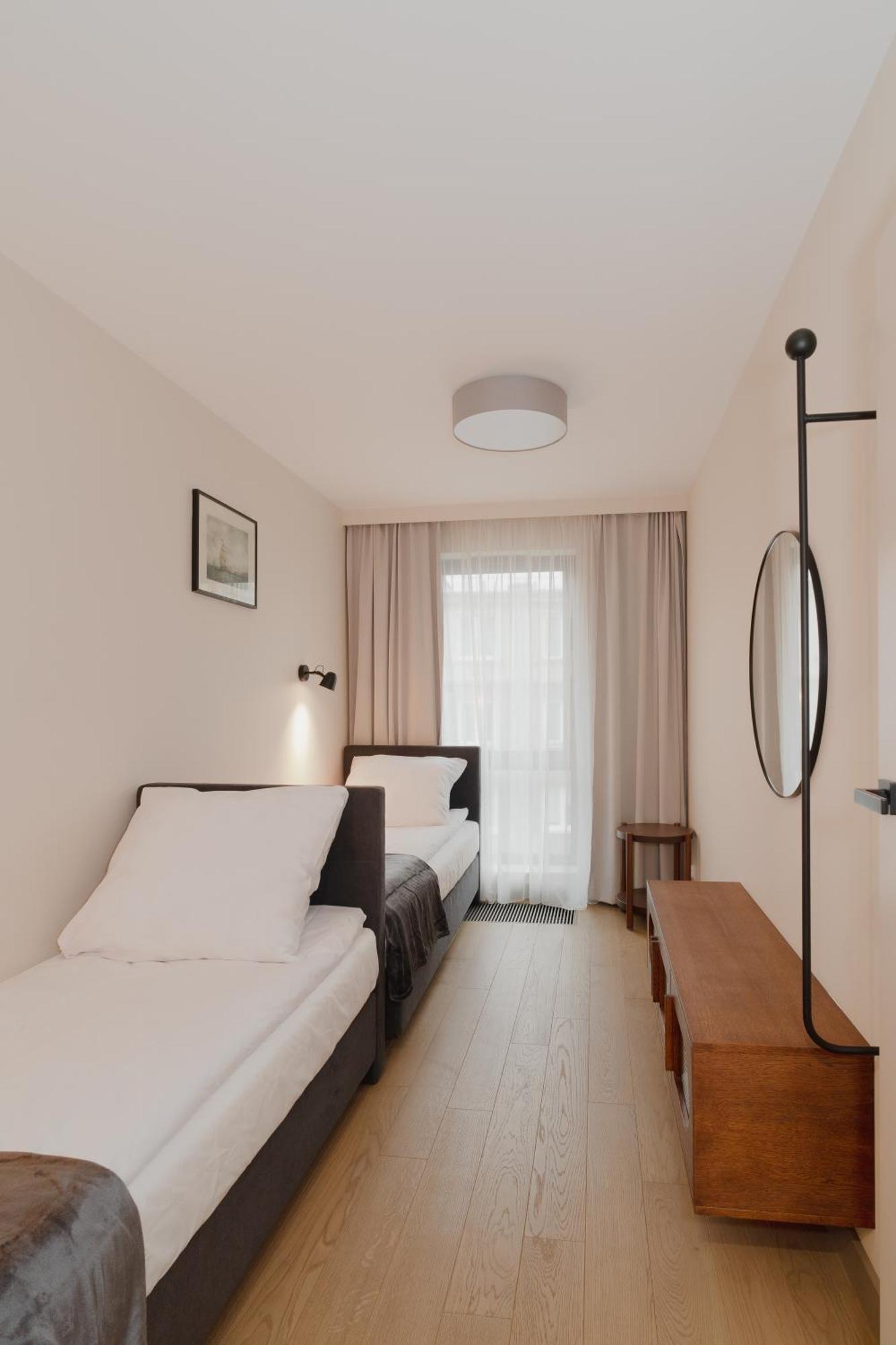 Totu Bank Polski Modern Apartment